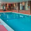 Отель Red Roof Inn & Suites Lake Orion/ Auburn Hills в Шелби-Тауншипе