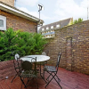 Отель Bright 2 Bedroom House in Kennington, фото 18