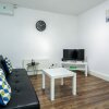 Отель Charming 1-bed Basement Apartment in Lewisham в Лондоне