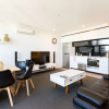 Отель SANTERI, 2BDR Melbourne Apartment, фото 12