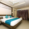 Отель OYO 5319 Hotel Navaratna, фото 6