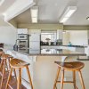 Отель Elegant Escape 4 Bedroom Home, фото 15