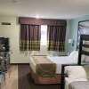 Отель Super 8 by Wyndham Saskatoon Near Saskatoon Airport в Саскатуне