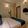Отель SilverKey Executive Stays 36842 Nazeer Hotel, фото 38