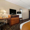 Отель Surestay Hotel By Best Western Mcpherson, фото 3