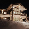 Отель Large 8-9-bed Central Ski Innout House in Hemavan, фото 45
