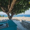 Отель Karavos View - A Unique Artists' Hideaway Paradise, фото 15