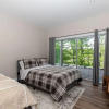 Отель Villa Vista - Fabulous new Home Overlooking the Golf Course in Port Carling, фото 4
