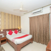 Отель OYO 3242 Hotel Status Executive Room's, фото 4