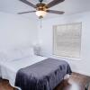 Отель Explore Pearl 2br/2ba Near DT and Riverwalk, фото 6