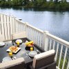 Отель Pet-friendly lakeside house on Spring Lake in the Cotswold Water Park, фото 15