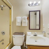 Отель Roundette Cabin 2 Bedrooms 1.5 Bathroom Cabin, фото 7