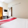 Отель OYO 22900 Sri Sai Suites, фото 30