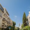 Отель Stylish Chic 2Br Bauhaus Ap Heart Of Tlv в Тель-Авиве