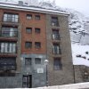 Отель Apartamentos Canillo Les Moles 3000 в Канильо