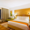 Отель Courtyard by Marriott Gurugram Downtown, фото 5