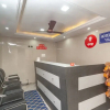 Отель OYO 10807 Hotel Auro, фото 7
