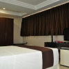 Отель Crystal Plaza Hotel, фото 3