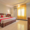 Отель RedDoorz Syariah @ Grand Taufiq Tarakan, фото 4