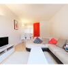Отель Clean, Secure 2BR Flat for 4 in East London, фото 3