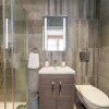 Отель Superb 3BD Home in the Heart of Southall -sleeps 8, фото 8