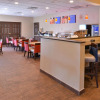 Отель Comfort Inn & Suites Fayetteville - University Area, фото 11