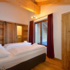 Отель Ski-In / Ski-Out Chalet Maiskogel 13a by Alpen Apartments, фото 3