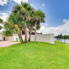 Отель Cocoa Beach House on Banana River: Walk to Ocean!, фото 17