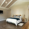 Отель Upmarket 4 bed Chisipite House - 2193, фото 3