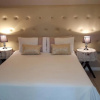 Отель Savoy Lodge - Room With Breakfast Included, фото 16