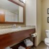Отель Comfort Suites Johnson City near University, фото 10
