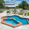 Отель Sun Outdoors Lake Travis, фото 7