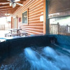 Отель Serenity Peak 3 Bedroom Home with Hot Tub, фото 11