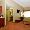 Отель Best Western Plus Two Rivers Hotel & Suites в Демополисе