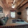 Отель Choose Joy 2 Bedrooms 2 Bathrooms Cabin, фото 16