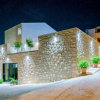 Отель Villa Stone Pearl - Two Bedroom Holiday House With Pool ID Direct Booker 7955, фото 1