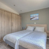 Отель Comfortable Chalet With Combi Microwave, Near Rockanje, фото 1