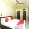 Отель OYO 18817 Hotel Skyzone Madhuvan, фото 2