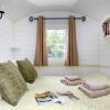 Отель Romantic Shepherds Hut, Kenilworth, фото 1