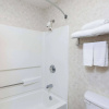 Отель Ramada Inn Sellersburg, фото 6