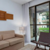 Отель Belo Apartamento em Condom nio com Piscina, фото 7