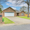 Отель Pet-friendly Conway Home: 1 Mi to Hendrix College!, фото 1