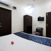 Отель Oyo Rooms 111 Opp. Sangam Cinema, фото 2