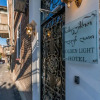 Отель Golden Light Hotel, фото 1
