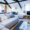 Отель Cosy At The Mews - 2 Bedroom Apartment - Tenby, фото 6