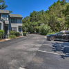Отель Hilton Head Getaway, Walk to Forest Beach!, фото 1