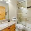 Отель Beautiful 4 Bedroom Townhome Near Snowflake Lift in Breckenridge, фото 10
