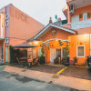 Отель Pringgodani Guest House by RedDoorz, фото 16