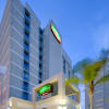 Отель Courtyard by Marriott San Juan Miramar в Сантурсе