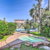 Отель Galveston Condo: 3 Community Pools, Walk to Beach!, фото 15